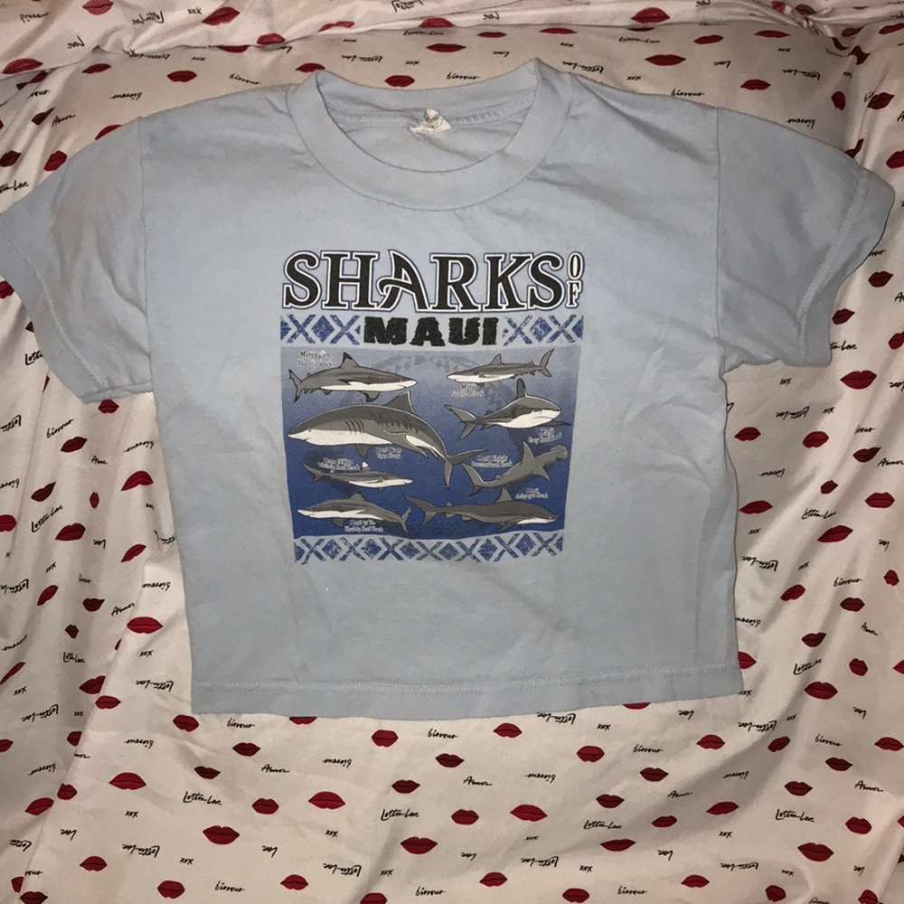 Alstyle XS kids short sleeved shirt 🦈